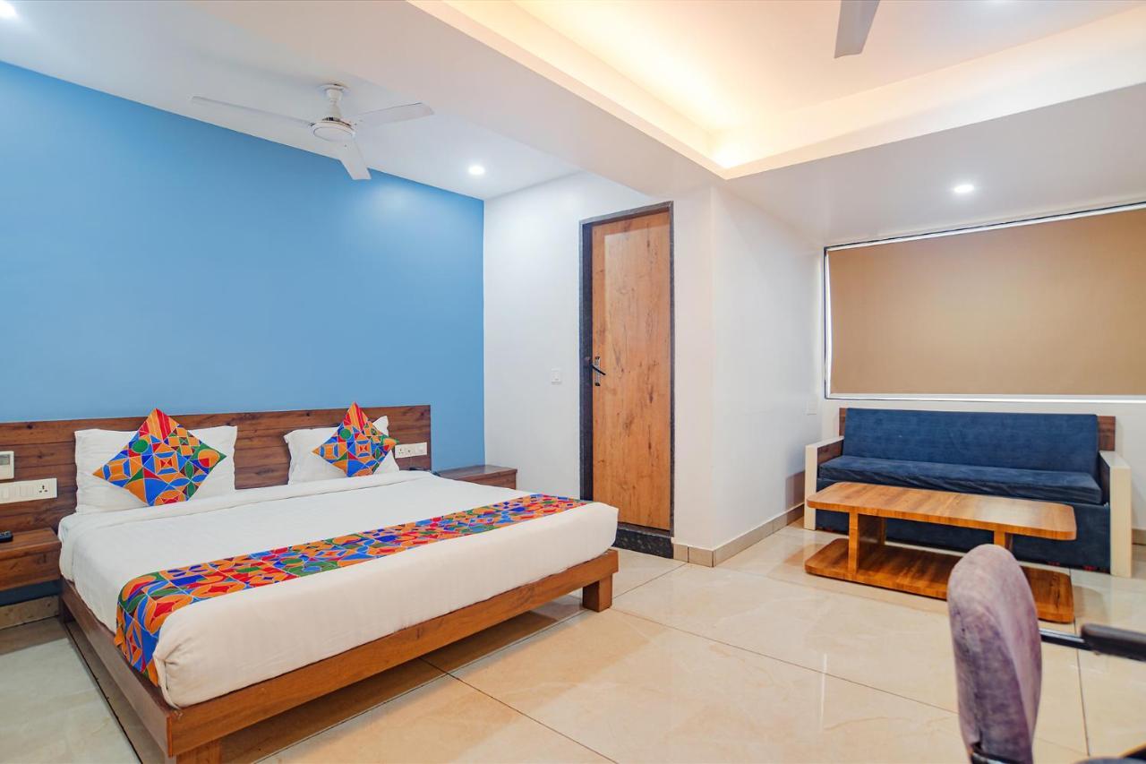 Fabhotel Blue Marine Indore Exteriör bild