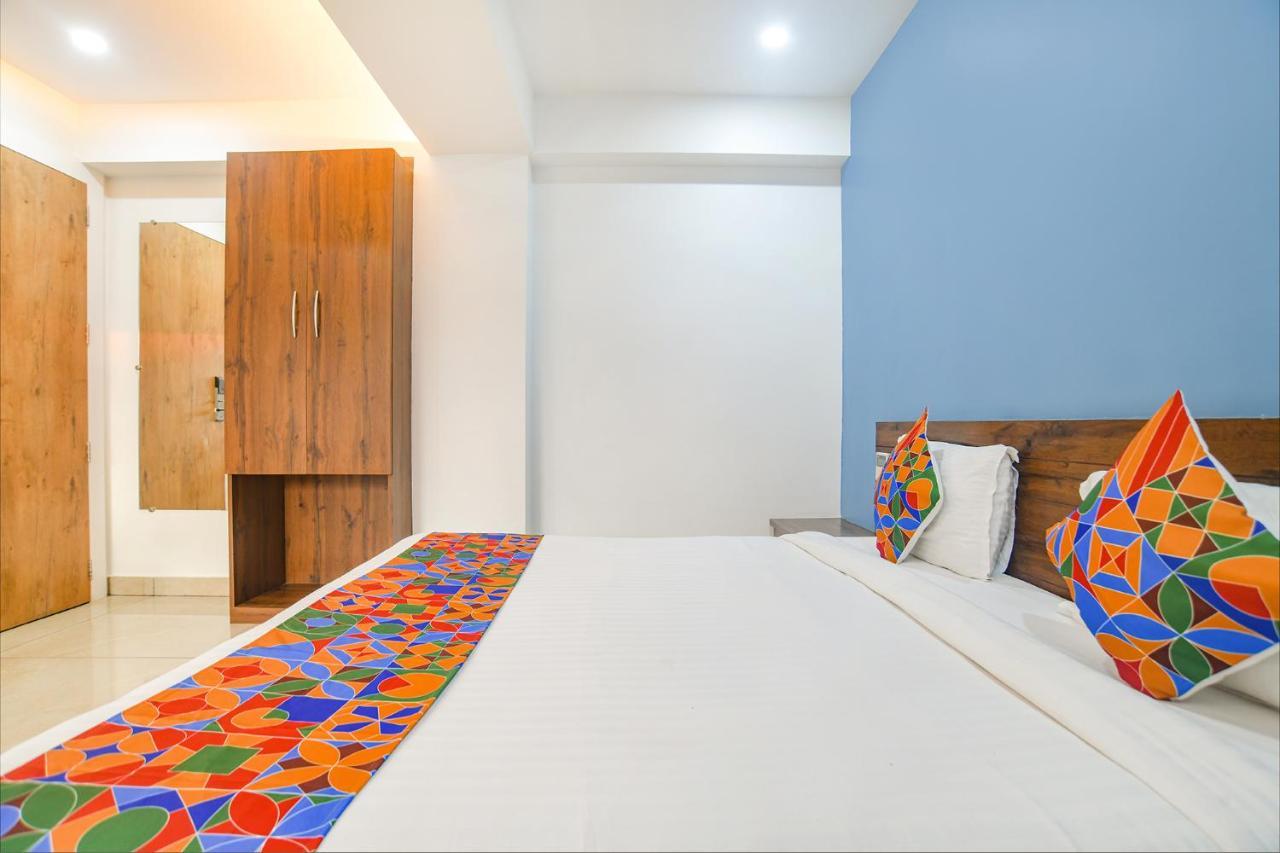 Fabhotel Blue Marine Indore Exteriör bild
