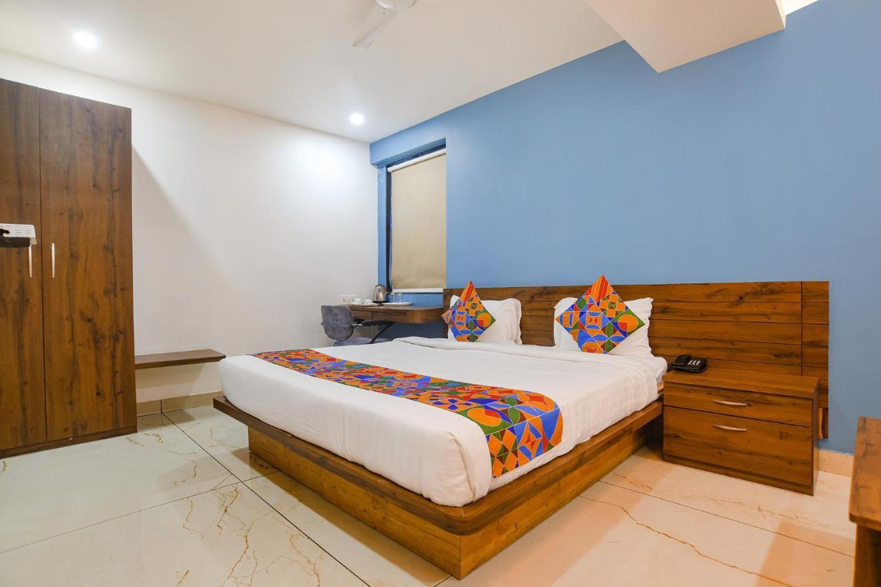 Fabhotel Blue Marine Indore Exteriör bild